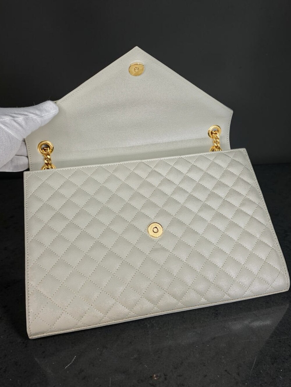 Saint Laurent Large Envelope Triquilt in Grained ivory Leather Gold Hardware - Picture 10 of 16